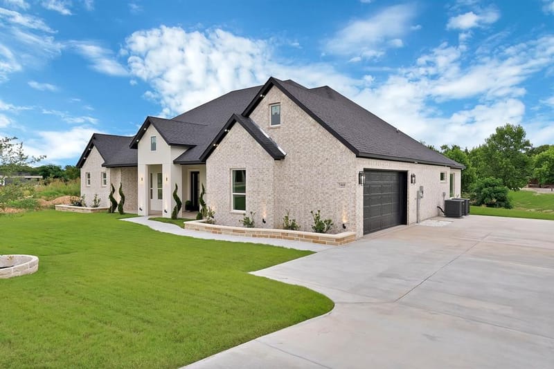 7460 Bald Cypress Drive, Ovilla TX 75154 - Photo 2