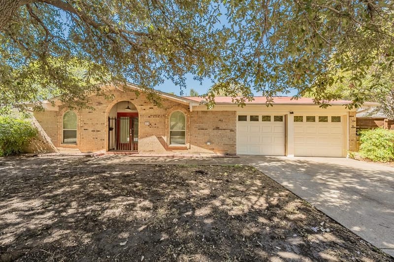 5216 Wentworth Street, Fort Worth TX 76132