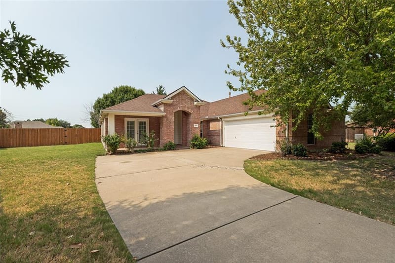 1412 Sleepy Hollow Drive, Allen TX 75002 - Photo 2
