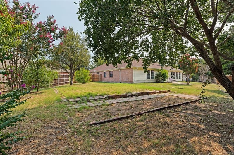 1412 Sleepy Hollow Drive, Allen TX 75002 - Photo 3