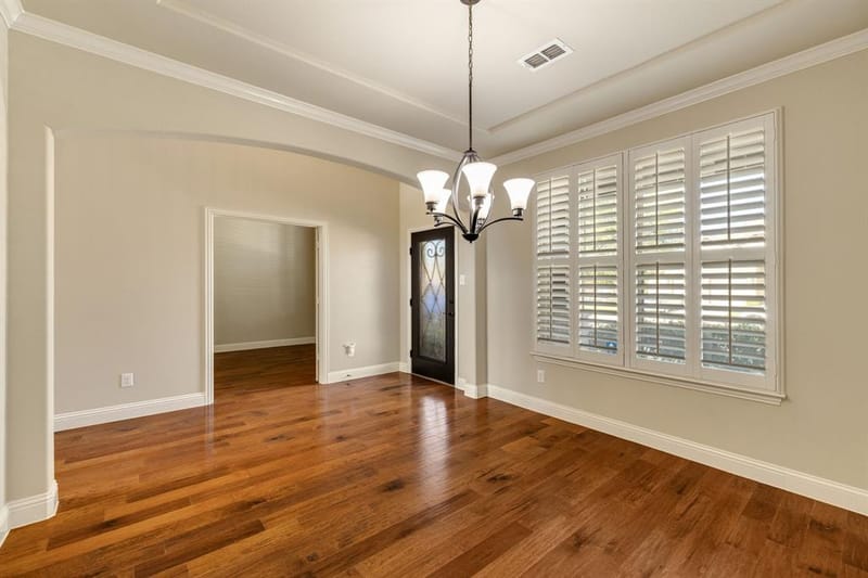 1049 Mesa Crest Drive, Fort Worth TX 76052 - Photo 6