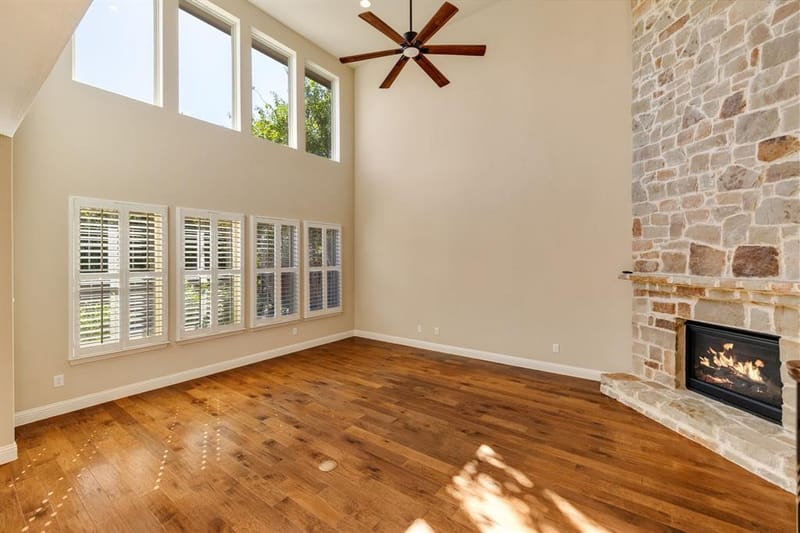 1049 Mesa Crest Drive, Fort Worth TX 76052 - Photo 12