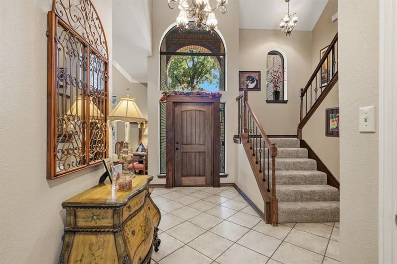2104 Emerald Lake Drive, Arlington TX 76013 - Photo 6
