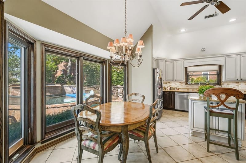 2104 Emerald Lake Drive, Arlington TX 76013 - Photo 12