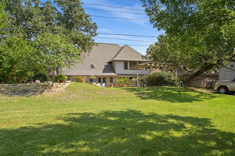 2104 Emerald Lake Drive, Arlington TX 76013 - Photo 32