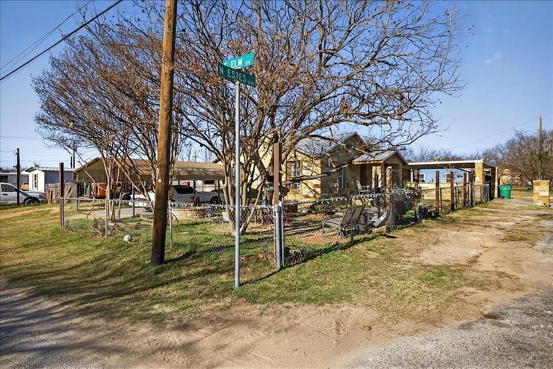 1310 N Estes Street, Stephenville TX 76401 - Photo 6
