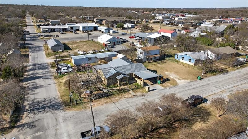 1310 N Estes Street, Stephenville TX 76401 - Photo 38