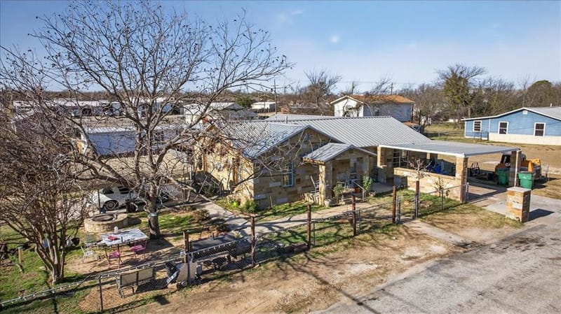 1310 N Estes Street, Stephenville TX 76401 - Photo 37