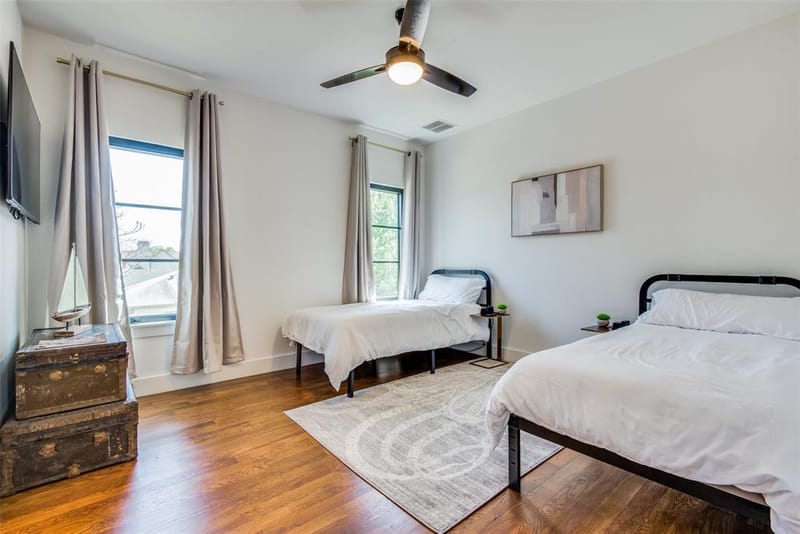 7500 Kaywood Drive, Dallas TX 75209 - Photo 32