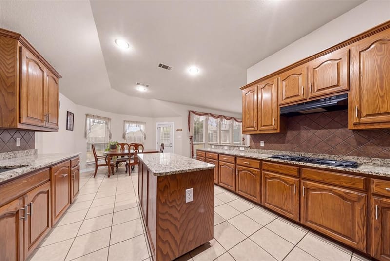7043 Granville Court, Dallas TX 75249 - Photo 13