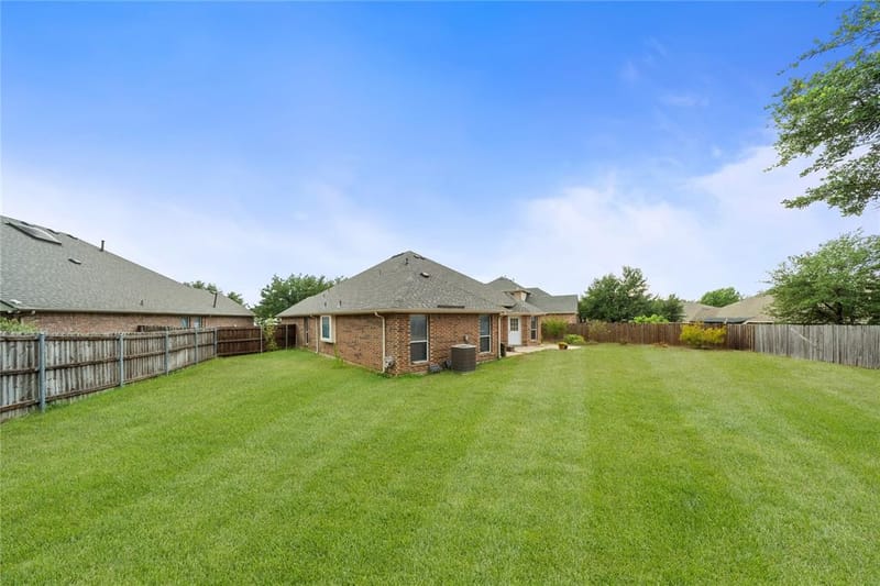 7043 Granville Court, Dallas TX 75249 - Photo 26