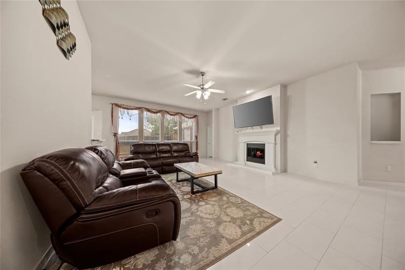 7043 Granville Court, Dallas TX 75249 - Photo 8