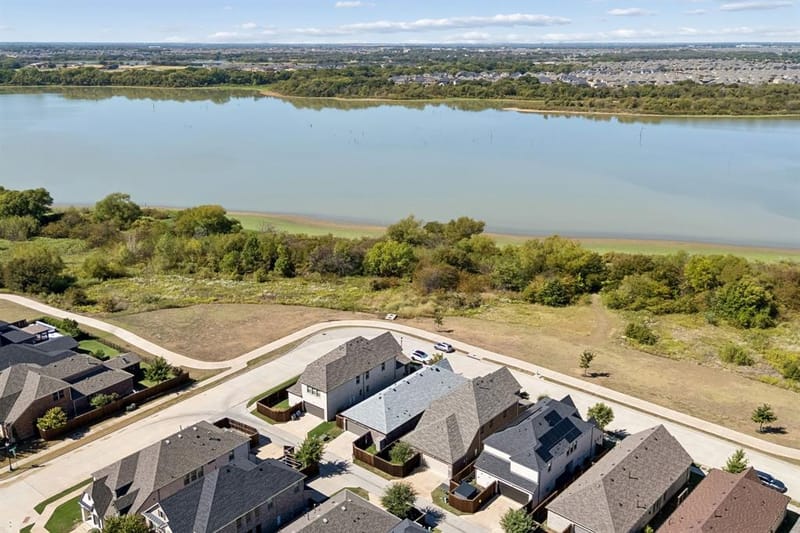 2113 Almassera Drive, Little Elm TX 75068 - Photo 34
