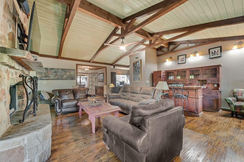 705 N Main Street, Grapevine TX 76051 - Photo 7
