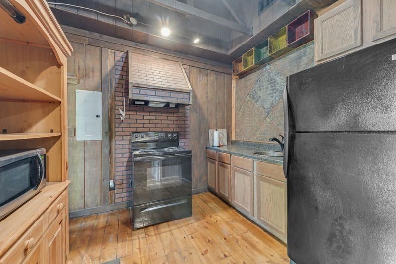 705 N Main Street, Grapevine TX 76051 - Photo 25