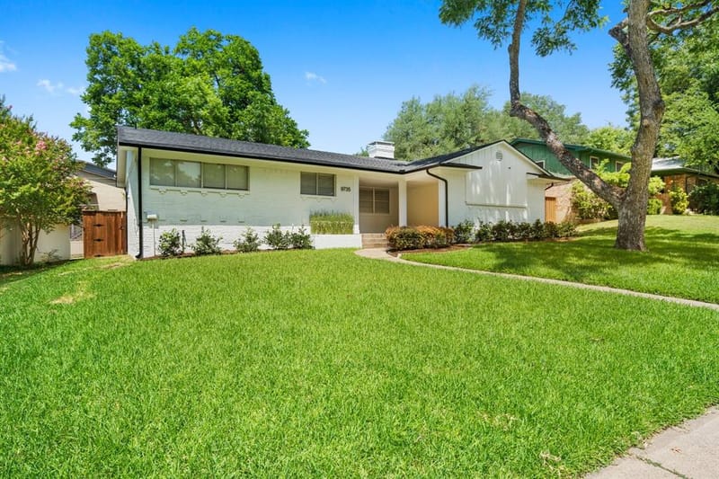 9735 Queenswood Lane, Dallas TX 75238