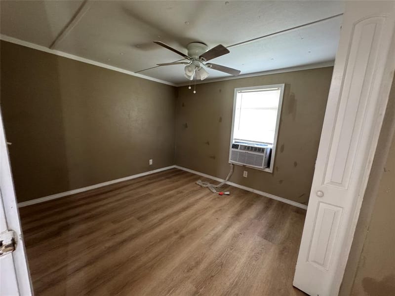 204 W Tarrant Street, Cumby TX 75433 - Photo 12
