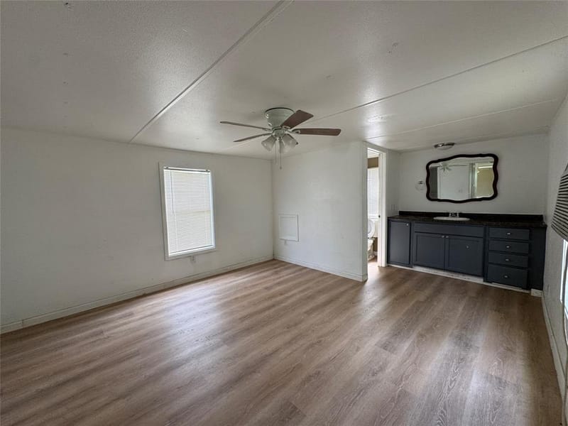 204 W Tarrant Street, Cumby TX 75433 - Photo 9
