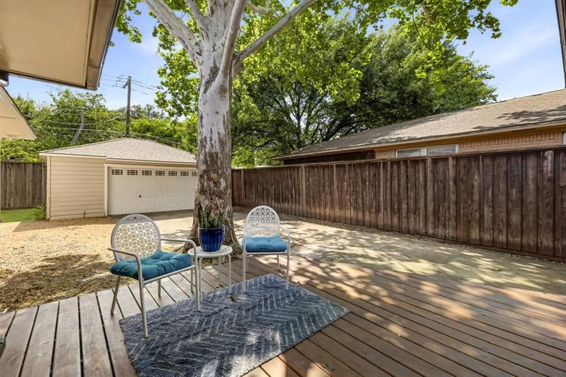 9639 Leaside Drive, Dallas TX 75238 - Photo 23