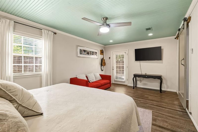 9639 Leaside Drive, Dallas TX 75238 - Photo 19