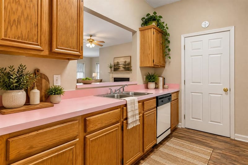 1031 Gaynor Avenue, Duncanville TX 75137 - Photo 8