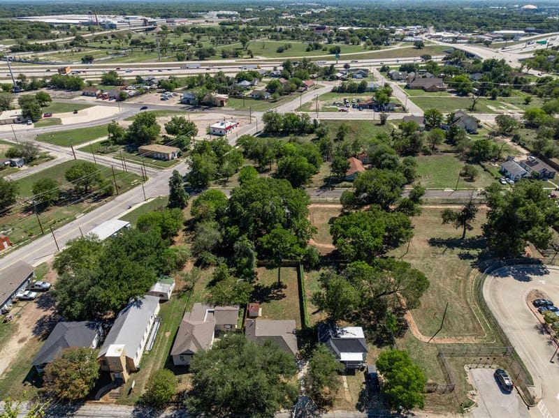 1207 Paul Quinn Street, Waco TX 76704 - Photo 27