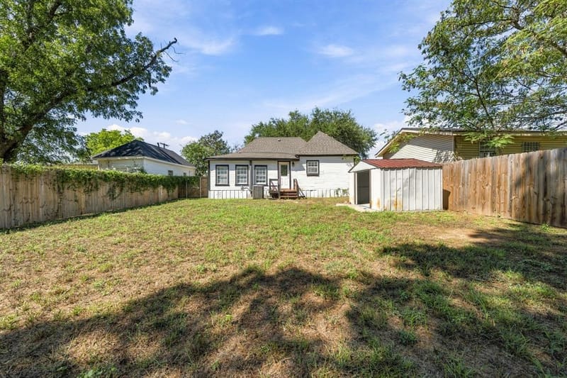 1207 Paul Quinn Street, Waco TX 76704 - Photo 22