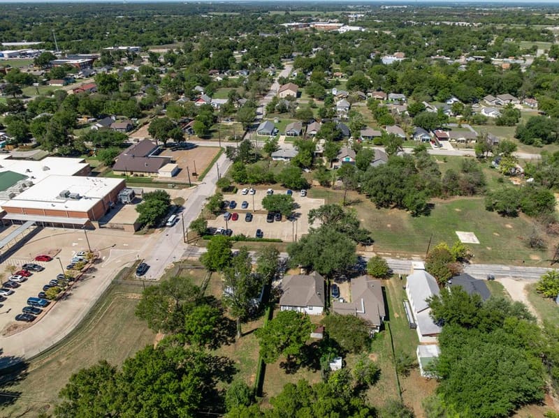 1207 Paul Quinn Street, Waco TX 76704 - Photo 32