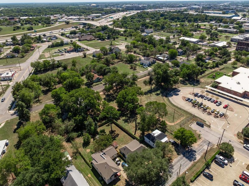 1207 Paul Quinn Street, Waco TX 76704 - Photo 28