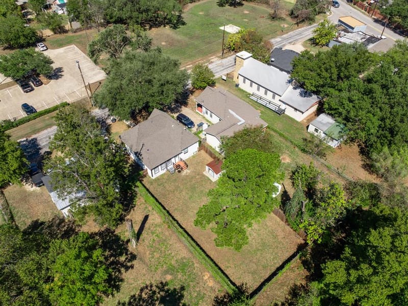 1207 Paul Quinn Street, Waco TX 76704 - Photo 34