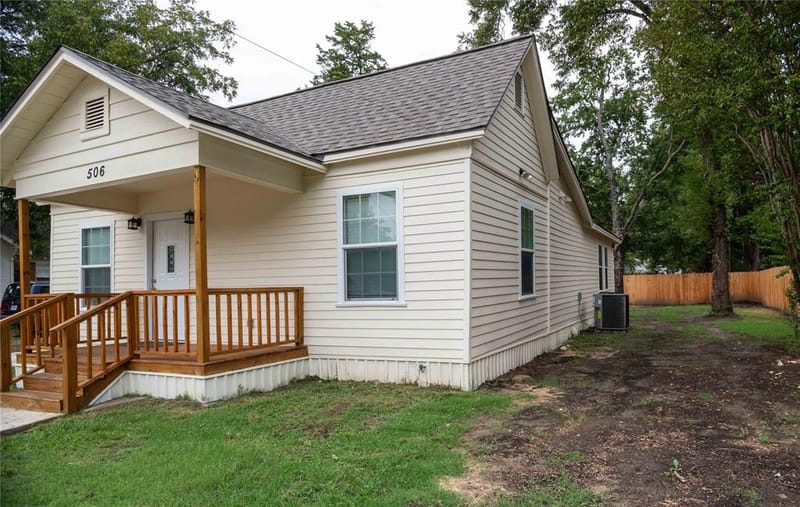 506 W 7th Street, Bonham TX 75418 - Photo 6
