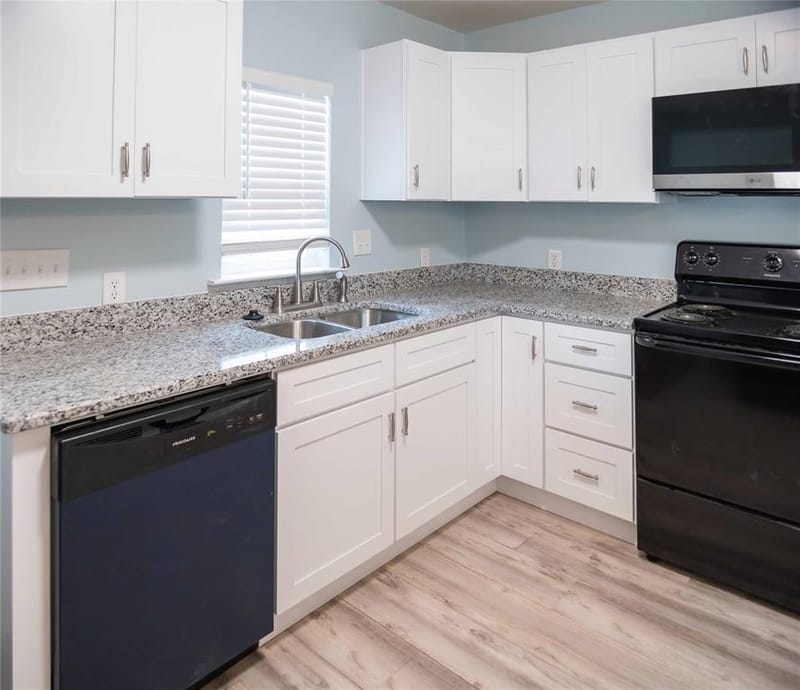 506 W 7th Street, Bonham TX 75418 - Photo 12