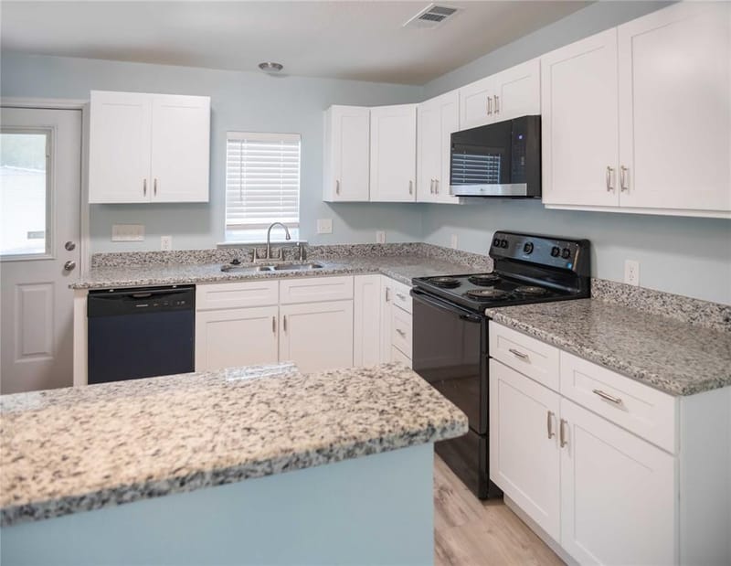 506 W 7th Street, Bonham TX 75418 - Photo 10