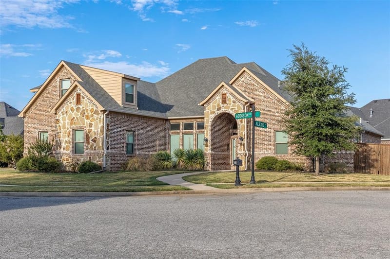 1037 Addison Avenue, Pottsboro TX 75076 - Photo 2