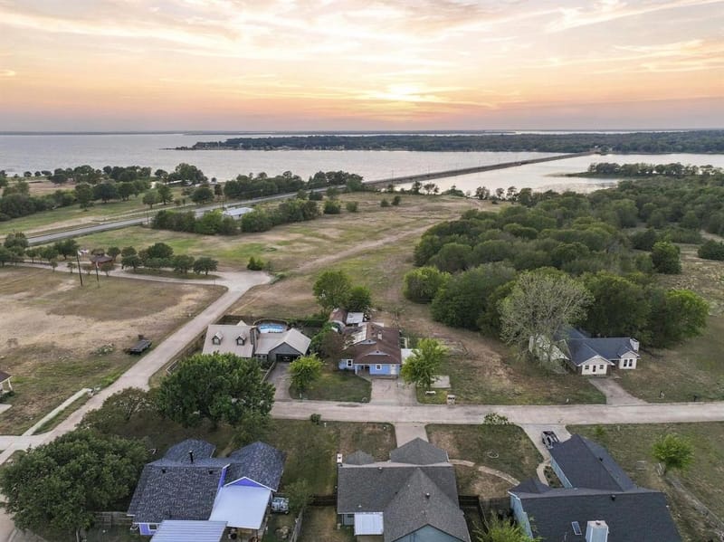 338 Egret Circle, East Tawakoni TX 75472 - Photo 2
