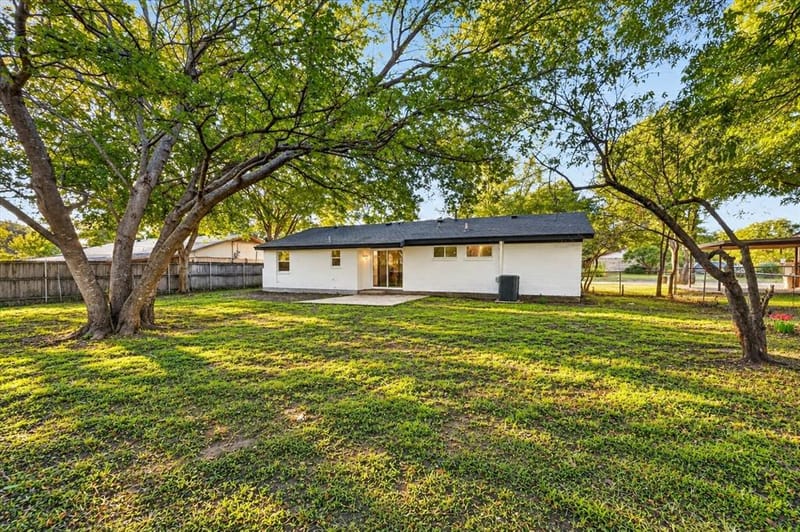 1003 E Dallas Street, Mansfield TX 76063 - Photo 17