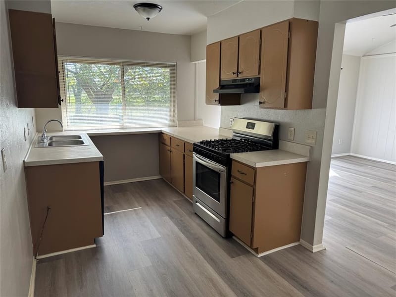 6604 Brookshire Trail, North Richland Hills TX 76182 - Photo 3