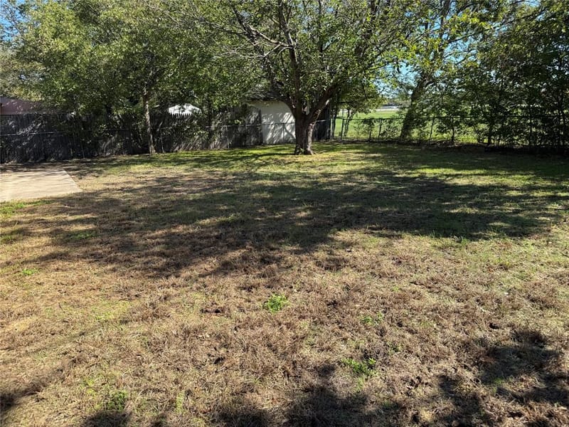 6604 Brookshire Trail, North Richland Hills TX 76182 - Photo 11