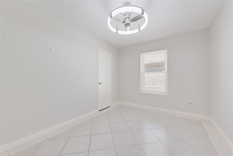 7016 Snowivy Court, Arlington TX 76001 - Photo 19