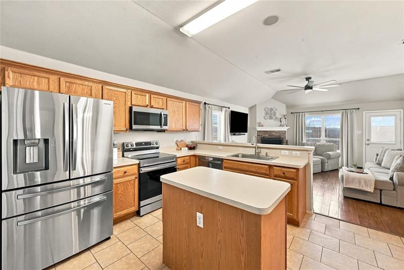 506 Timber Drive, Waxahachie TX 75165 - Photo 9