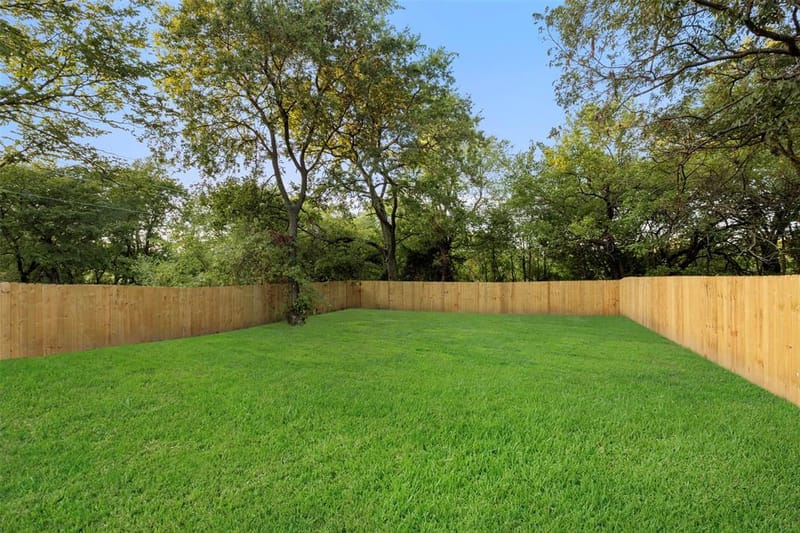 104 E Miller, Whitewright TX 75491 - Photo 28