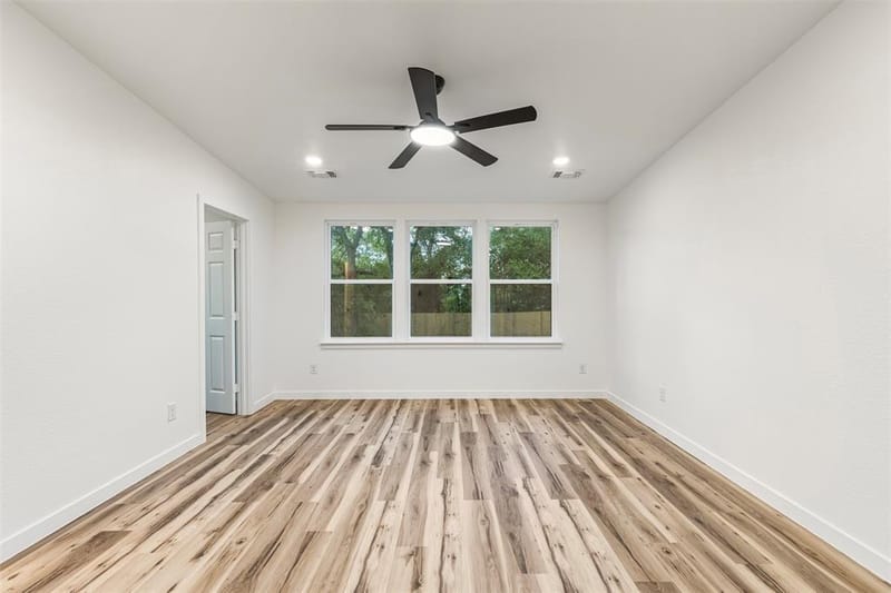 104 E Miller, Whitewright TX 75491 - Photo 14