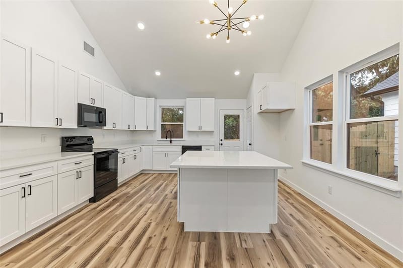 104 E Miller, Whitewright TX 75491 - Photo 11
