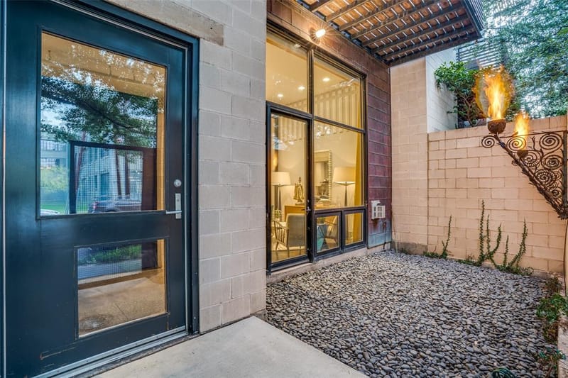 3819 Commerce Street, Dallas TX 75226