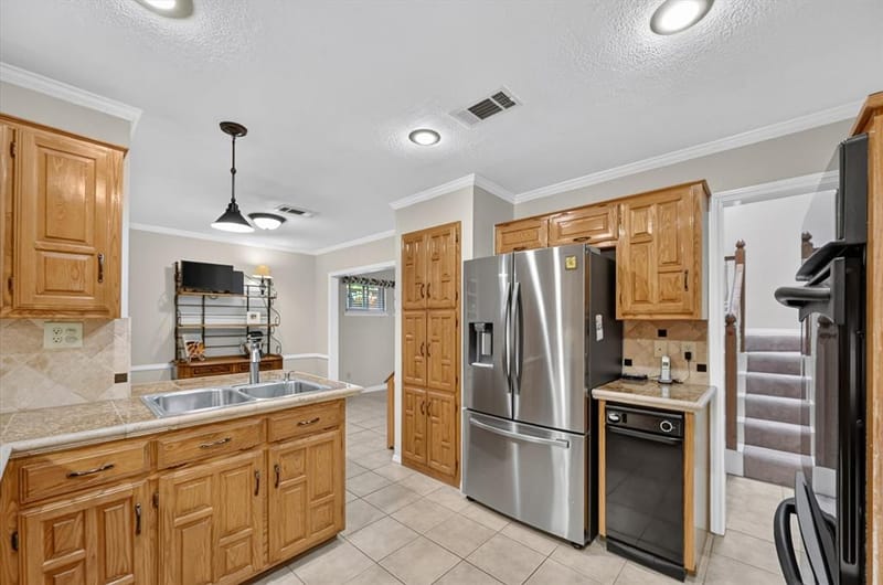 8019 Eagle Trail, Dallas TX 75238 - Photo 10