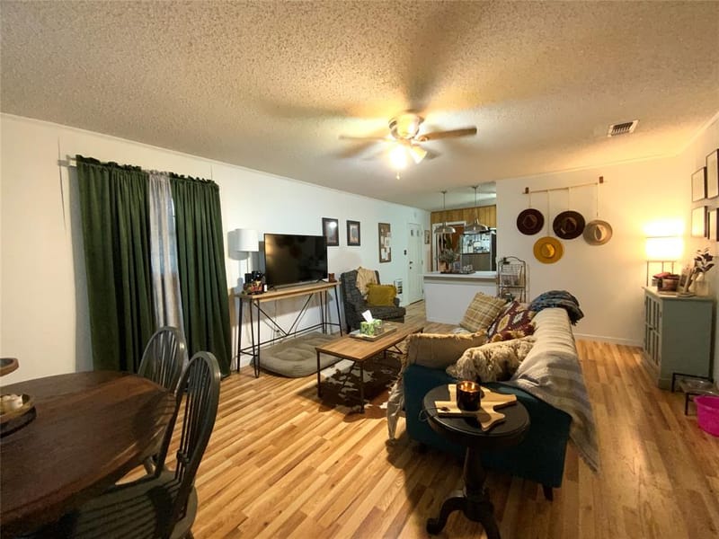105 N Cole Street, Comanche TX 76442 - Photo 3