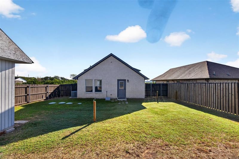 2316 Woodview Trail, Granbury TX 76048 - Photo 23
