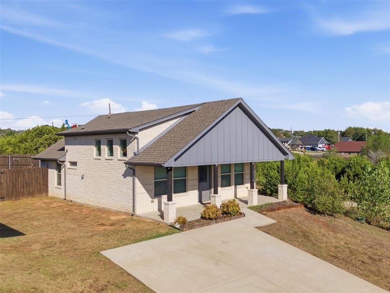 2316 Woodview Trail, Granbury TX 76048 - Photo 30