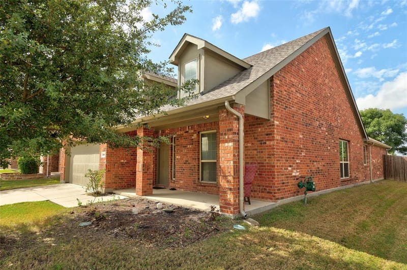 520 Rustic Oak Lane, McKinney TX 75072 - Photo 2