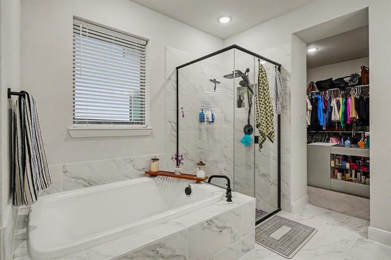 909 Almond Blossom Circle, Crowley TX 76036 - Photo 16